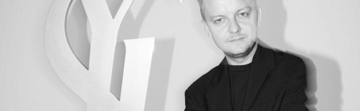 Polak w centrali L’Oréal. Krzysztof Bożek pokieruje w Europie rozwojem Armani Beauty i Valentino Beauty